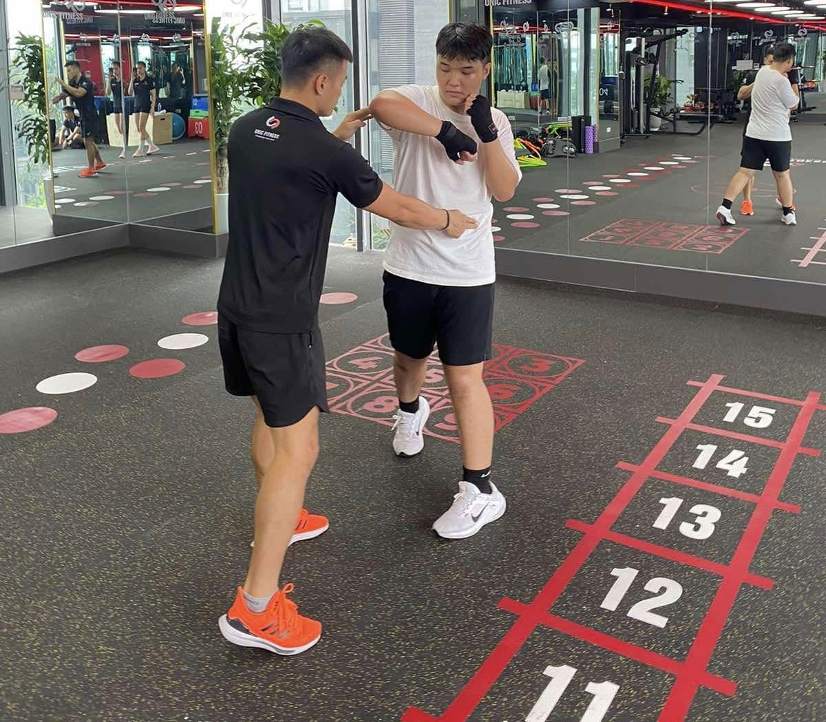 Tổ hợp Combo 3 đòn Cross - Left Hook - Cross trong Kichfit Boxing